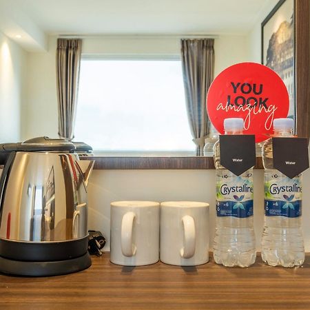 Super Oyo Collection O Hotel Pasar Baru Heritage Bandung Eksteriør billede