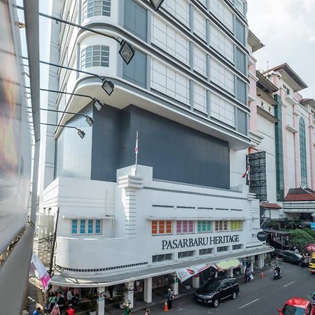 Super Oyo Collection O Hotel Pasar Baru Heritage Bandung Eksteriør billede