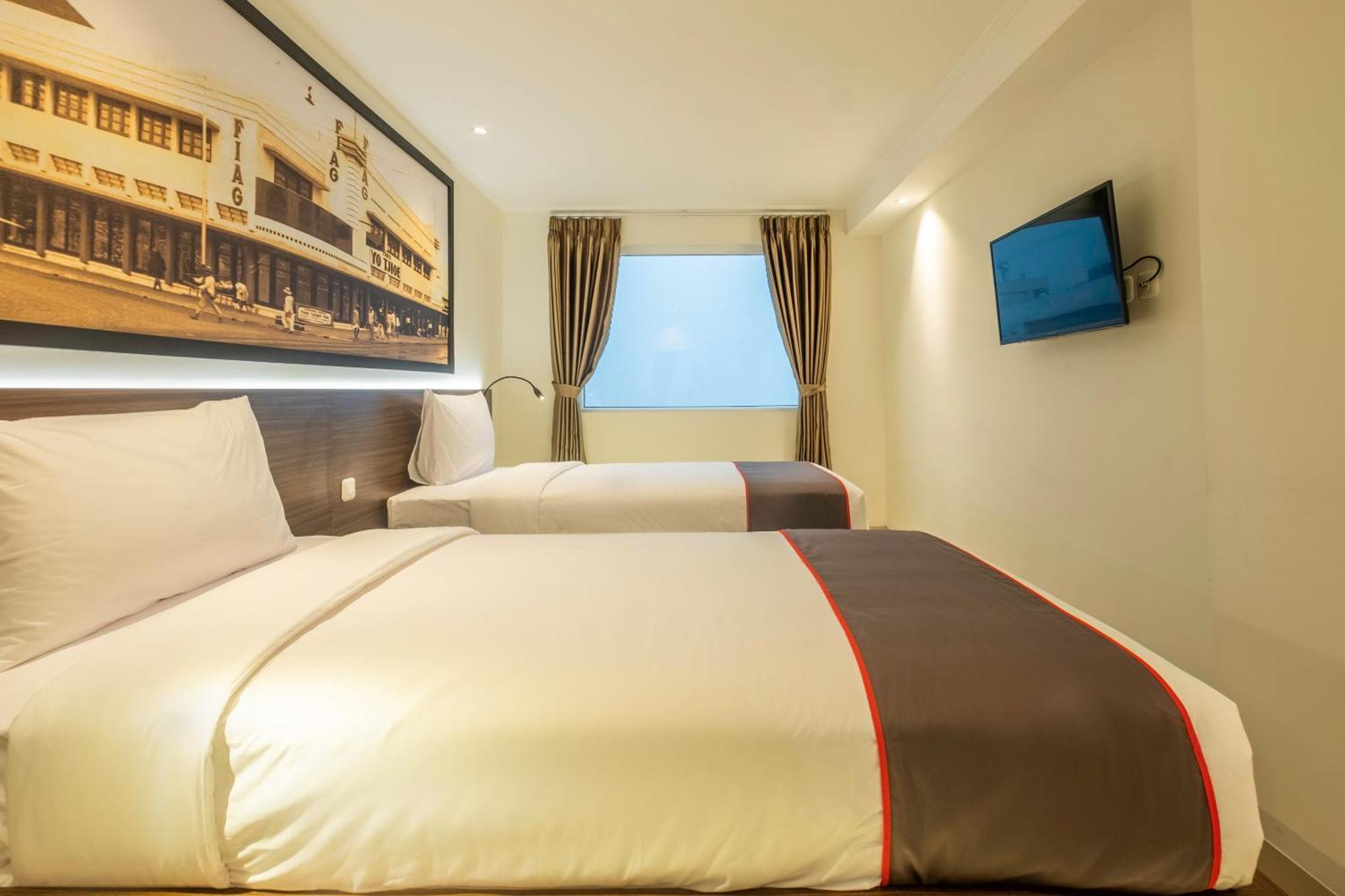 Super Oyo Collection O Hotel Pasar Baru Heritage Bandung Eksteriør billede